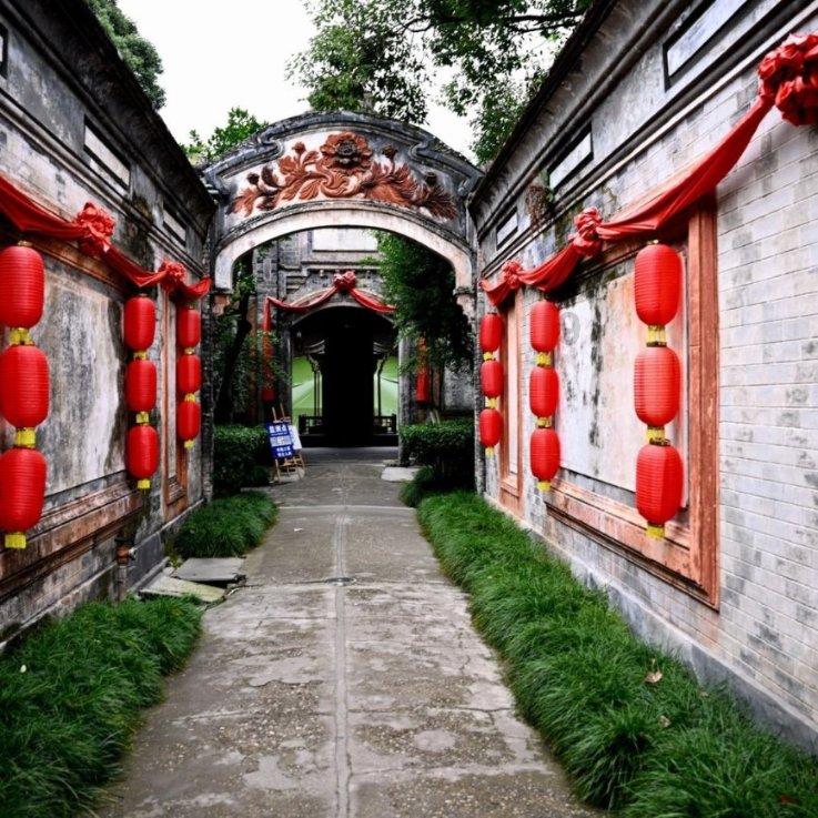 哈尔滨官方通报“网传游客1680元报团游早餐吃稀饭馒头”:双方已和解