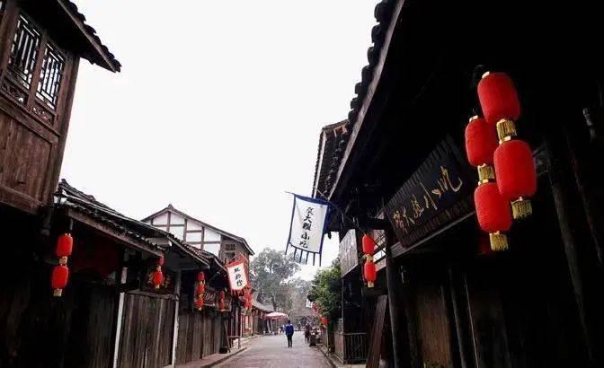 热那亚2比1莱切6686意甲体育莱切球队最新战况回顾
